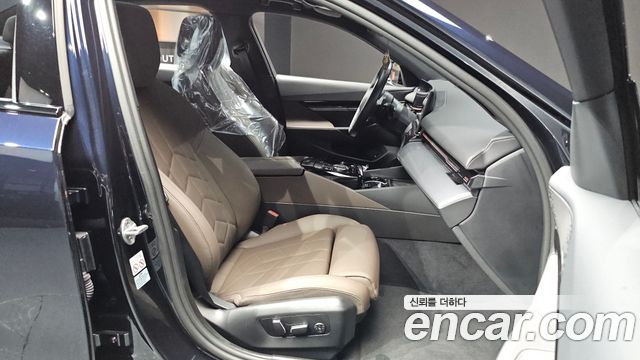 BMW 5 Series (G60) 520i M Sport 2024 — фото 12