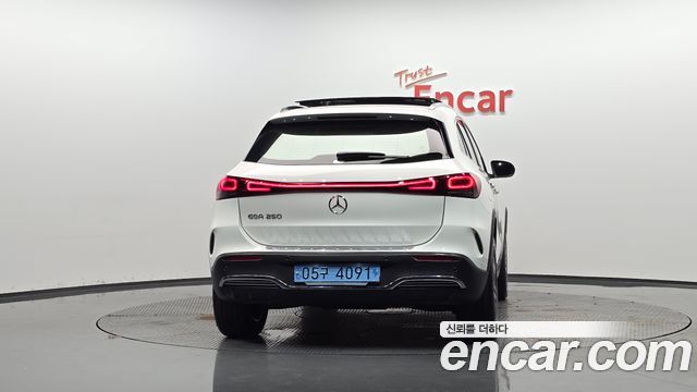 Mercedes-Benz EQA (H243) EQA250 AMG Line 2024 — фото 4