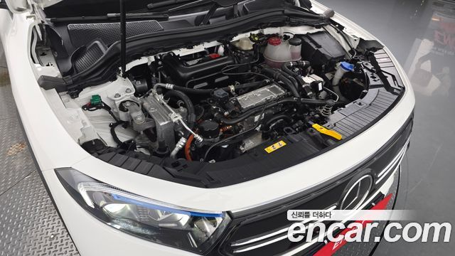 Mercedes-Benz EQA (H243) EQA250 AMG Line 2024 — фото 6