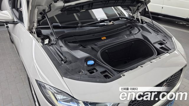Jaguar I-PACE EV400 SE 2019 — фото 6