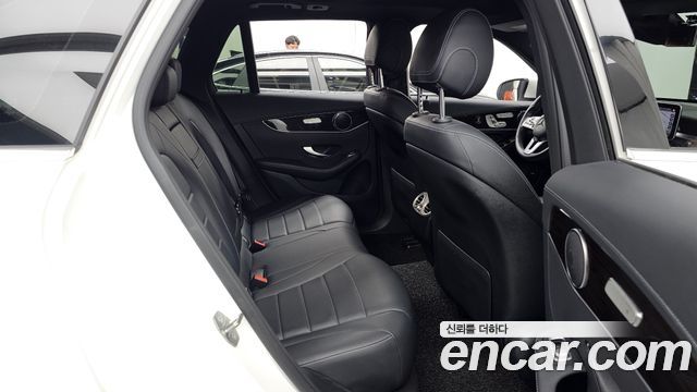 Mercedes-Benz GLC-Class (X253) GLC300 4MATIC 2020 — фото 12