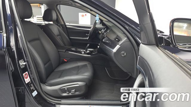 BMW 5 Series (F10) 520d M Aero Dynamic 2016 — фото 11