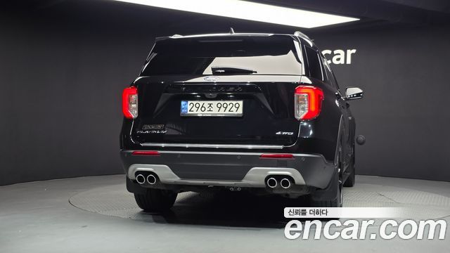 Ford Explorer (VI) 3.0 Platinum 4WD 2021 — фото 4