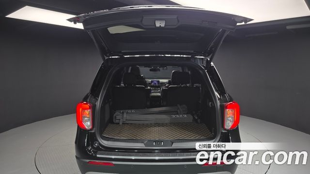 Ford Explorer (VI) 3.0 Platinum 4WD 2021 — фото 20