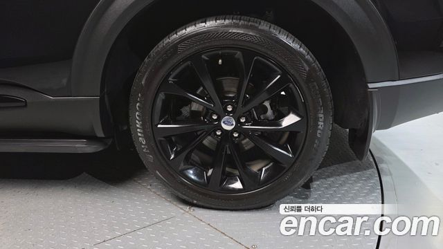 Ford Explorer (VI) 3.0 Platinum 4WD 2021 — фото 21