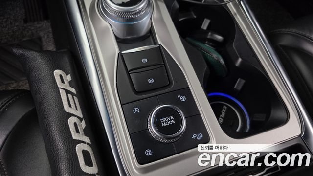 Ford Explorer (VI) 3.0 Platinum 4WD 2021 — фото 28