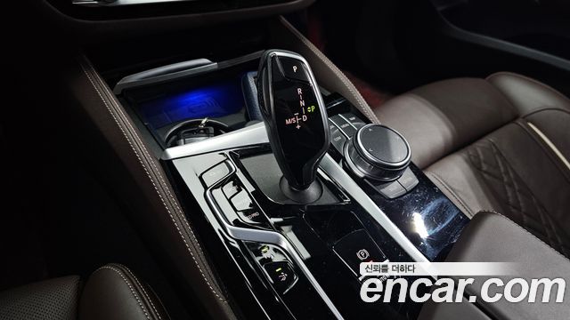 BMW 6 Series GT (G32) 640i xDrive M Sport 2022 — фото 9