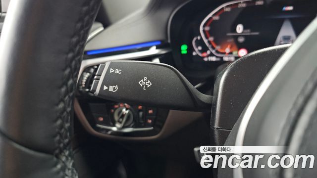BMW 6 Series GT (G32) 640i xDrive M Sport 2022 — фото 15