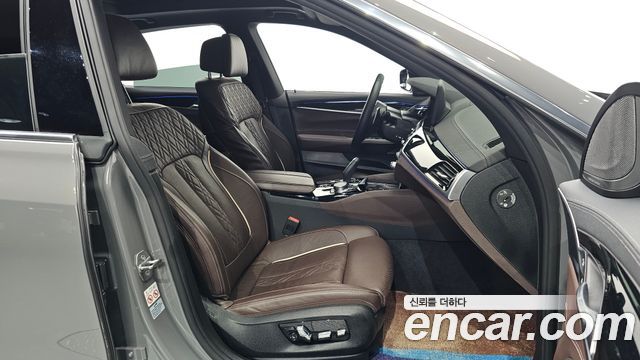 BMW 6 Series GT (G32) 640i xDrive M Sport 2022 — фото 26