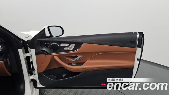 Mercedes-Benz E-Class (W213) E220d Cabriolet 2019 — фото 25