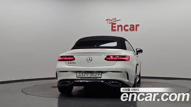 Mercedes-Benz E-Class (W213) E220d Cabriolet 2019 — фото 37