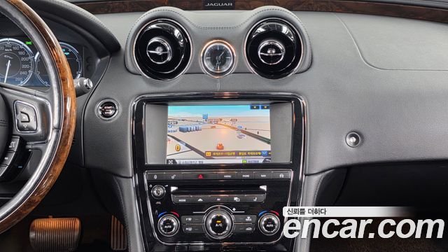 Jaguar XJ 3.0D Premium Luxury LWB X351 2014 — фото 14