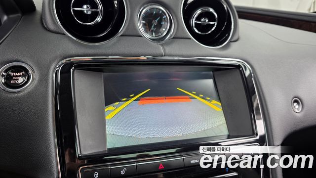 Jaguar XJ 3.0D Premium Luxury LWB X351 2014 — фото 15