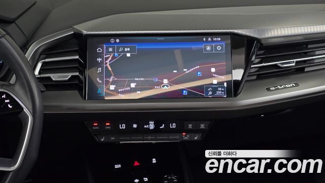 Audi Q4 e-tron (F4) 40 2022 — фото 14