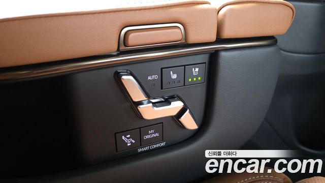 Toyota Alphard (IV) 2.5 HEV Executive AWD 2025 — фото 19