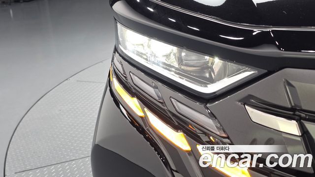 Toyota Alphard (IV) 2.5 HEV Executive AWD 2025 — фото 22