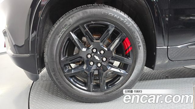 Chevrolet Traverse 3.6 AWD Redline 2020 — фото 5