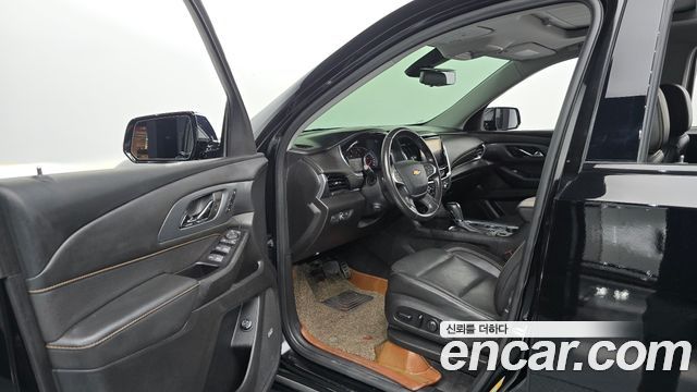 Chevrolet Traverse 3.6 AWD Redline 2020 — фото 10