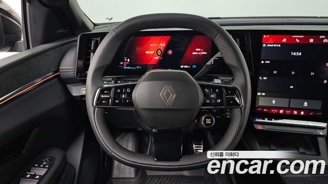 Renault Korea Scenic Iconic Light 2026 — фото 13