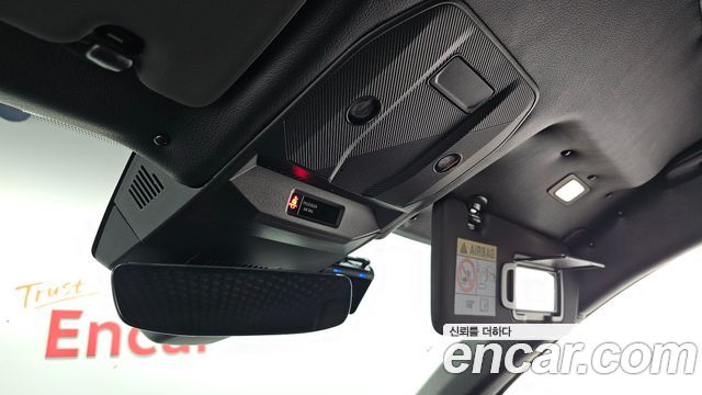 Renault Korea Scenic Iconic Light 2026 — фото 20