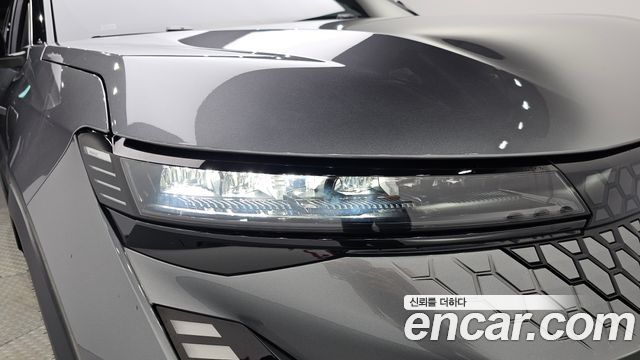 Renault Korea Scenic Iconic Light 2026 — фото 22