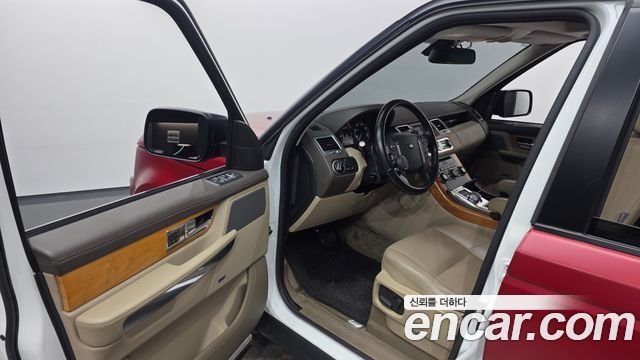 Land Rover Range Rover Sport 3.0 SDV6 2013 — фото 10