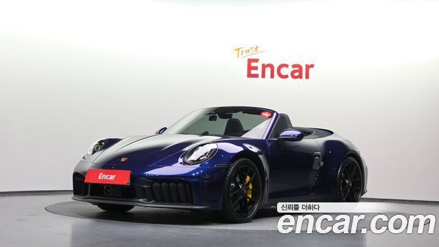 Porsche 911 (992) Carrera 4 GTS Cabriolet