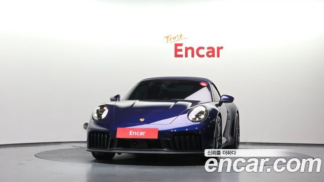 Porsche 911 (992) Carrera 4 GTS Cabriolet 2026 — фото 3