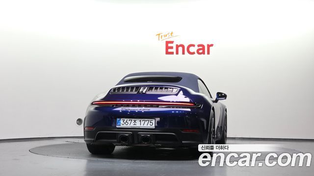 Porsche 911 (992) Carrera 4 GTS Cabriolet 2026 — фото 4