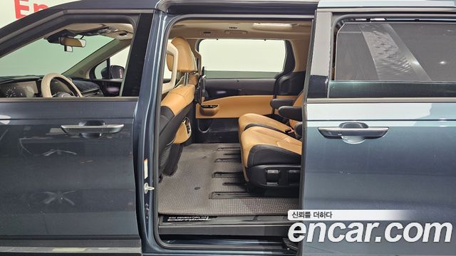 Kia Carnival (IV) Gasoline 7-Seater Signature 2021 — фото 11