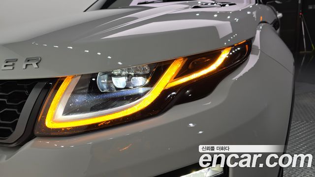 Land Rover Range Rover Evoque 2.0 TD4 HSE Dynamic 2018 — фото 22