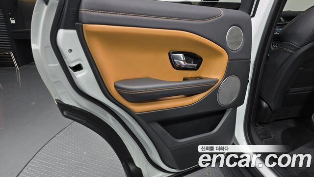 Land Rover Range Rover Evoque 2.0 TD4 HSE Dynamic 2018 — фото 25