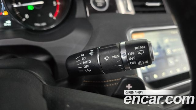 Land Rover Range Rover Evoque 2.0 TD4 HSE Dynamic 2018 — фото 31