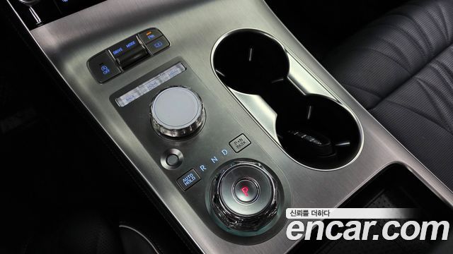 Genesis GV70 2.5T Gasoline 2WD 2025 — фото 9