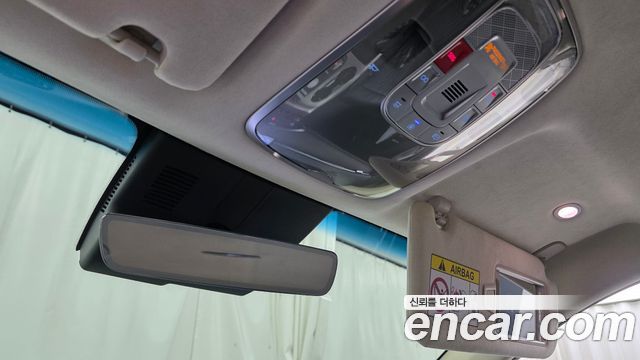 Genesis GV70 2.5T Gasoline 2WD 2025 — фото 17