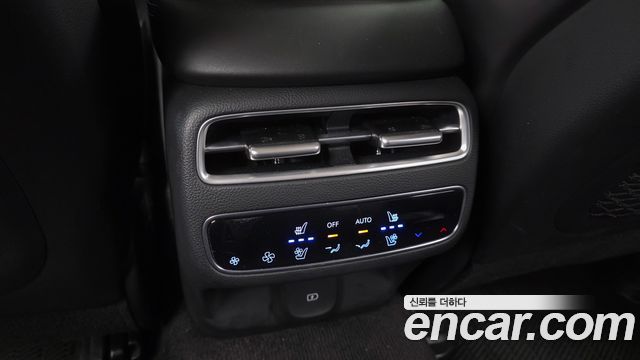 Genesis GV70 2.5T Gasoline 2WD 2025 — фото 18