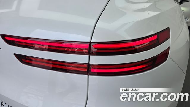 Genesis GV70 2.5T Gasoline 2WD 2025 — фото 23