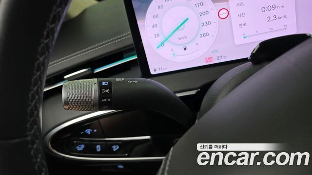 Genesis GV70 2.5T Gasoline 2WD 2025 — фото 27