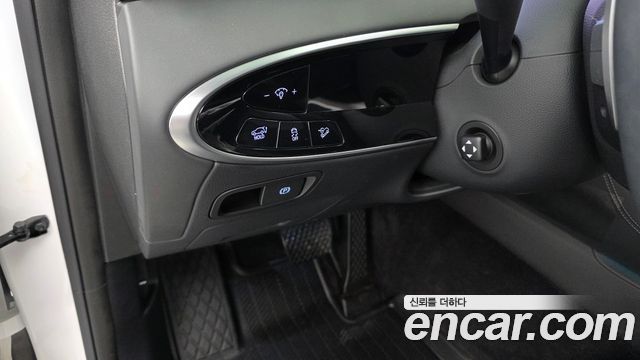 Genesis GV70 2.5T Gasoline 2WD 2025 — фото 29
