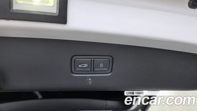 Genesis GV70 2.5T Gasoline 2WD 2025 — фото 30