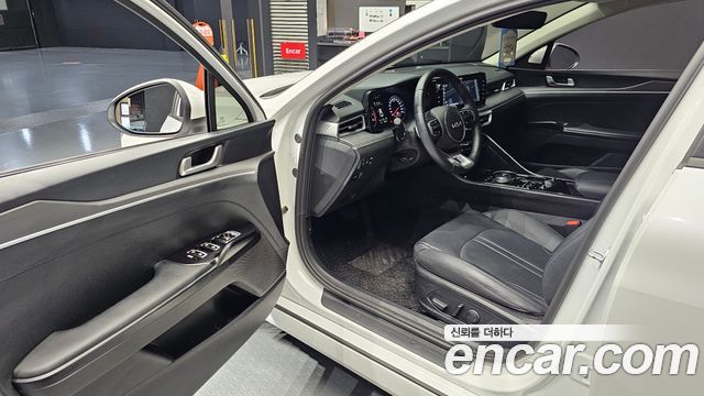 Kia K5 (III) 2.0 Prestige 2022 — фото 10