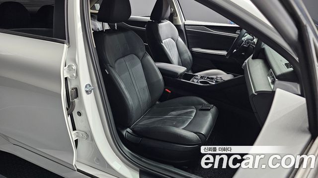 Kia K5 (III) 2.0 Prestige 2022 — фото 12