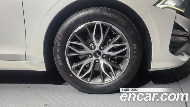 Kia K5 (III) 2.0 Prestige 2022 — фото 21
