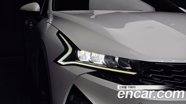 Kia K5 (III) 2.0 Prestige 2022 — фото 22