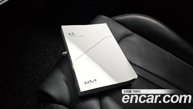 Kia K5 (III) 2.0 Prestige 2022 — фото 34