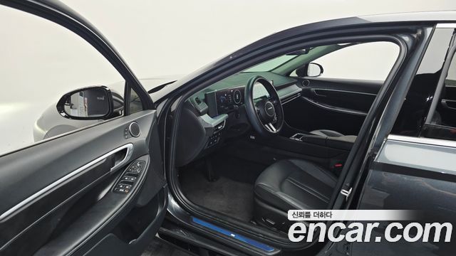 Hyundai Sonata The Edge (DN8) 2.0 Exclusive 2024 — фото 10