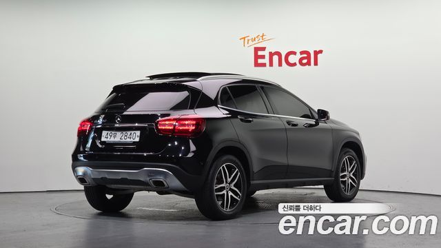 Mercedes-Benz GLA-Class (X156) GLA220 Premium 2019 — фото 2