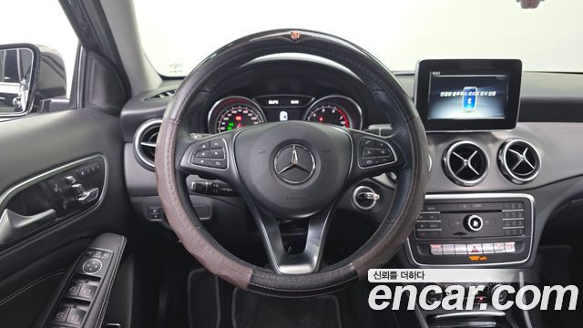 Mercedes-Benz GLA-Class (X156) GLA220 Premium 2019 — фото 19