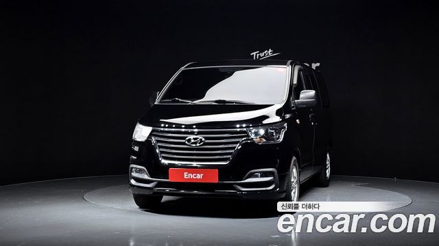 Hyundai Grand Starex Van 5-Seater Modern 2021 — фото 3