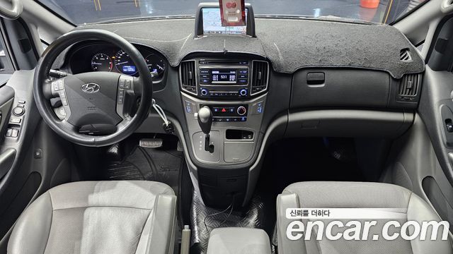 Hyundai Grand Starex Van 5-Seater Modern 2021 — фото 7